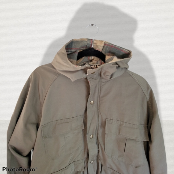 Vintage 60's Woolrich army green jacket, size Medium - Picture 2 of 13